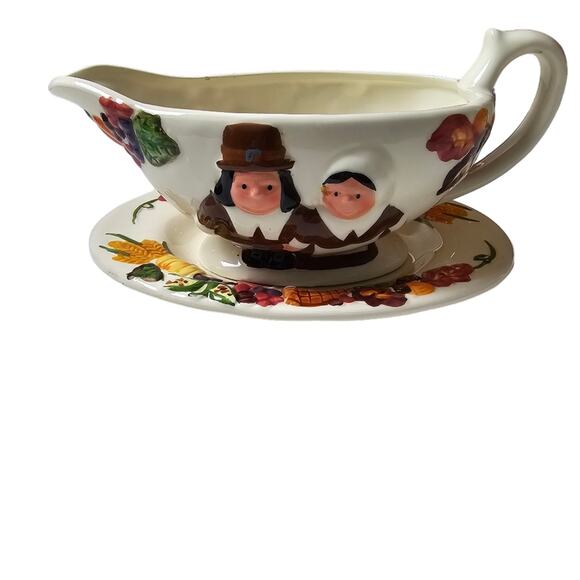 PUBLIX The Pilgrim Pair Gravy Boat W/Plate Thanksgiving Holiday Serving Sauce - Picture 1 of 10